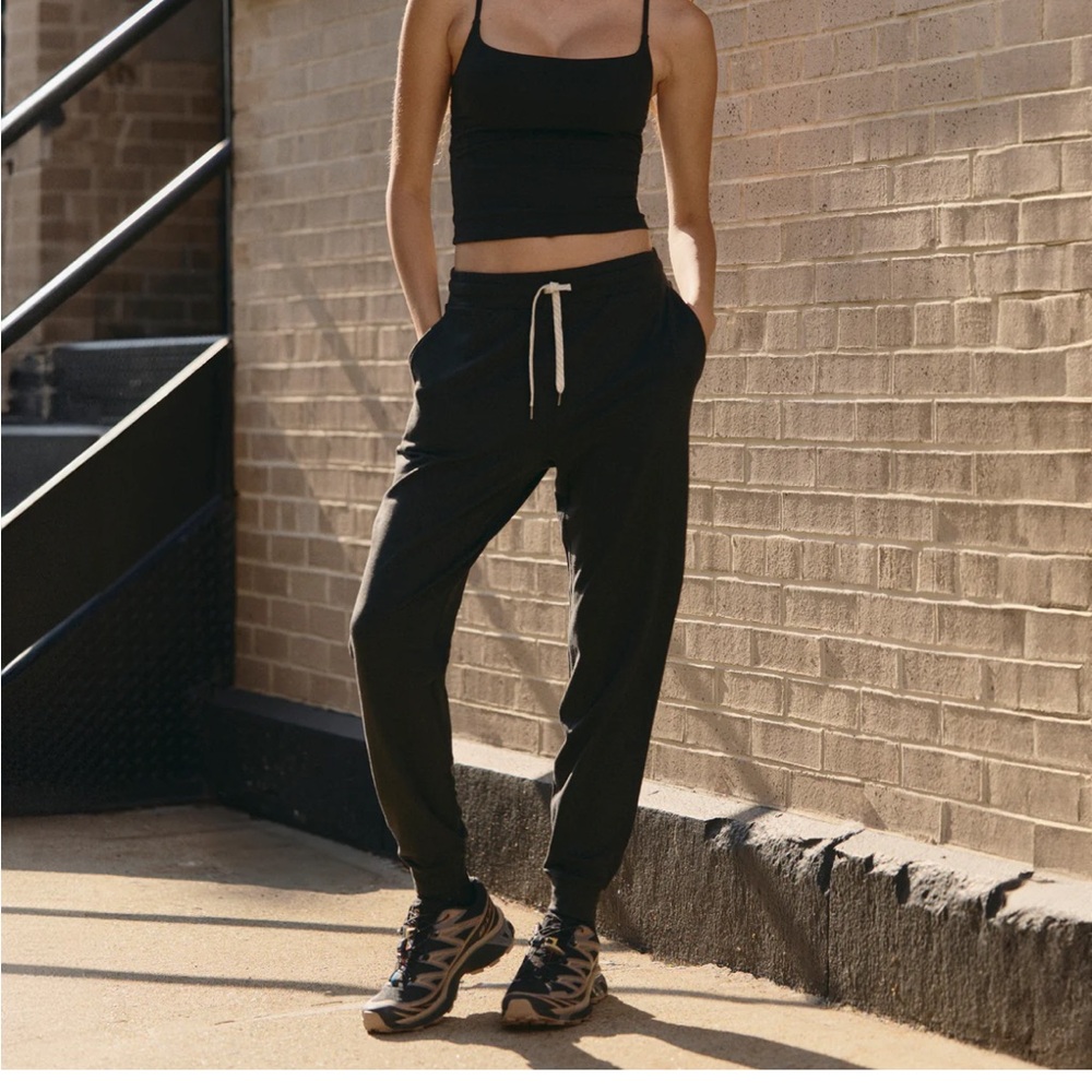Vuori Performance Jogger